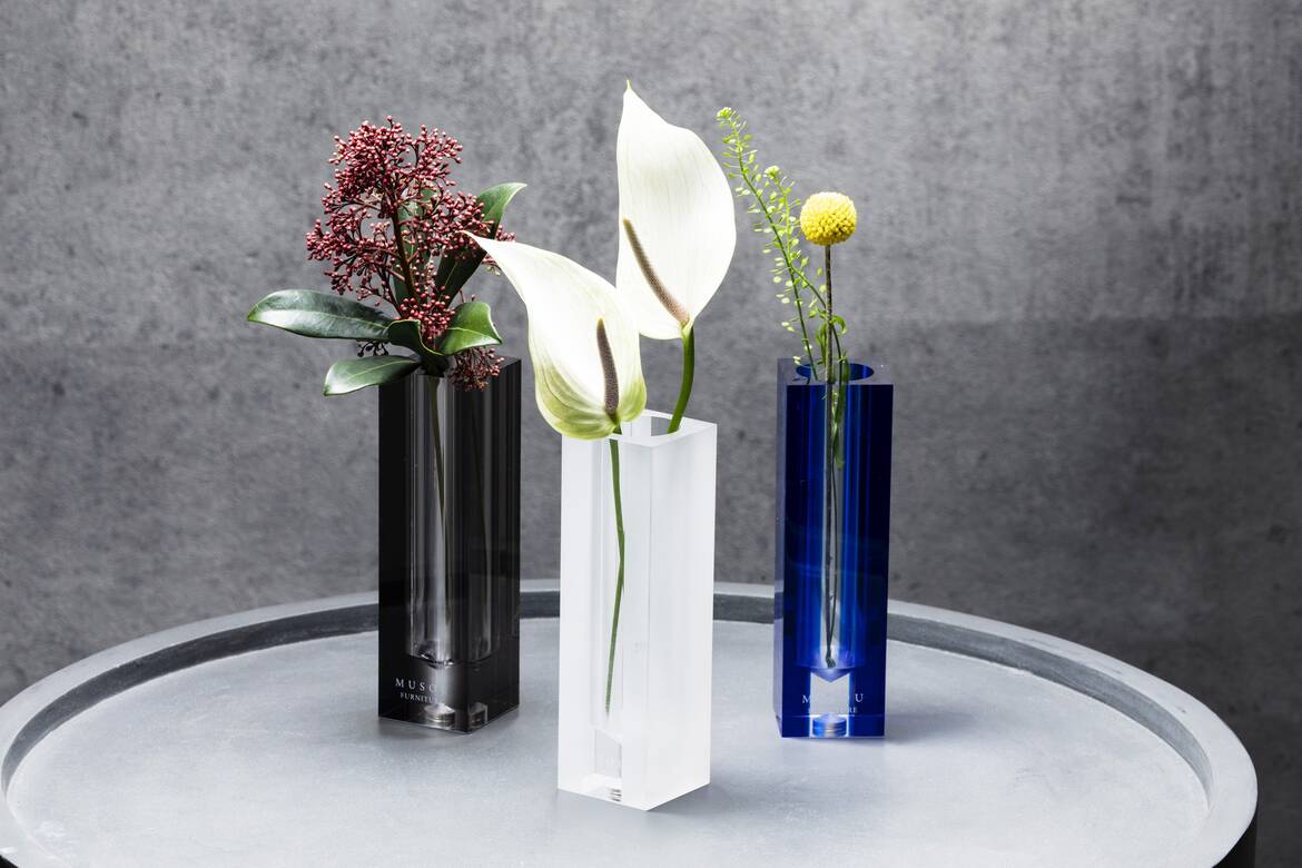 Acrylic Vase / Short