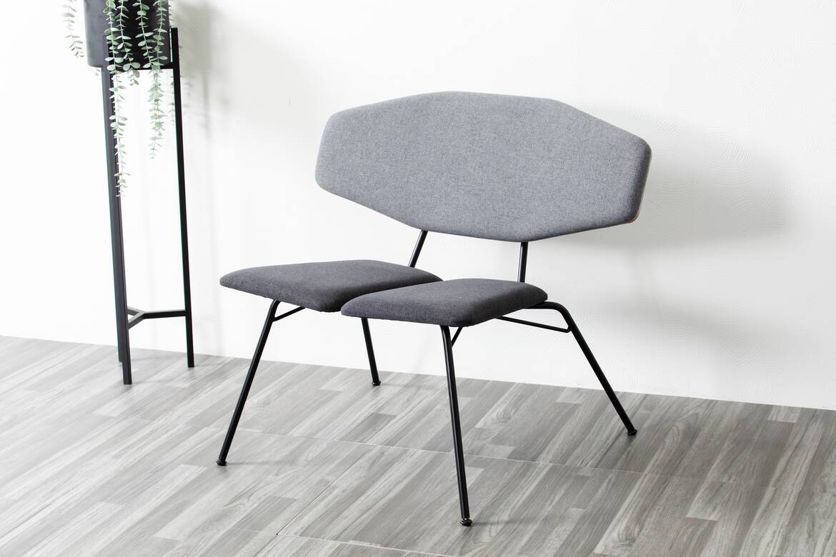Caesar / Lounge Chair