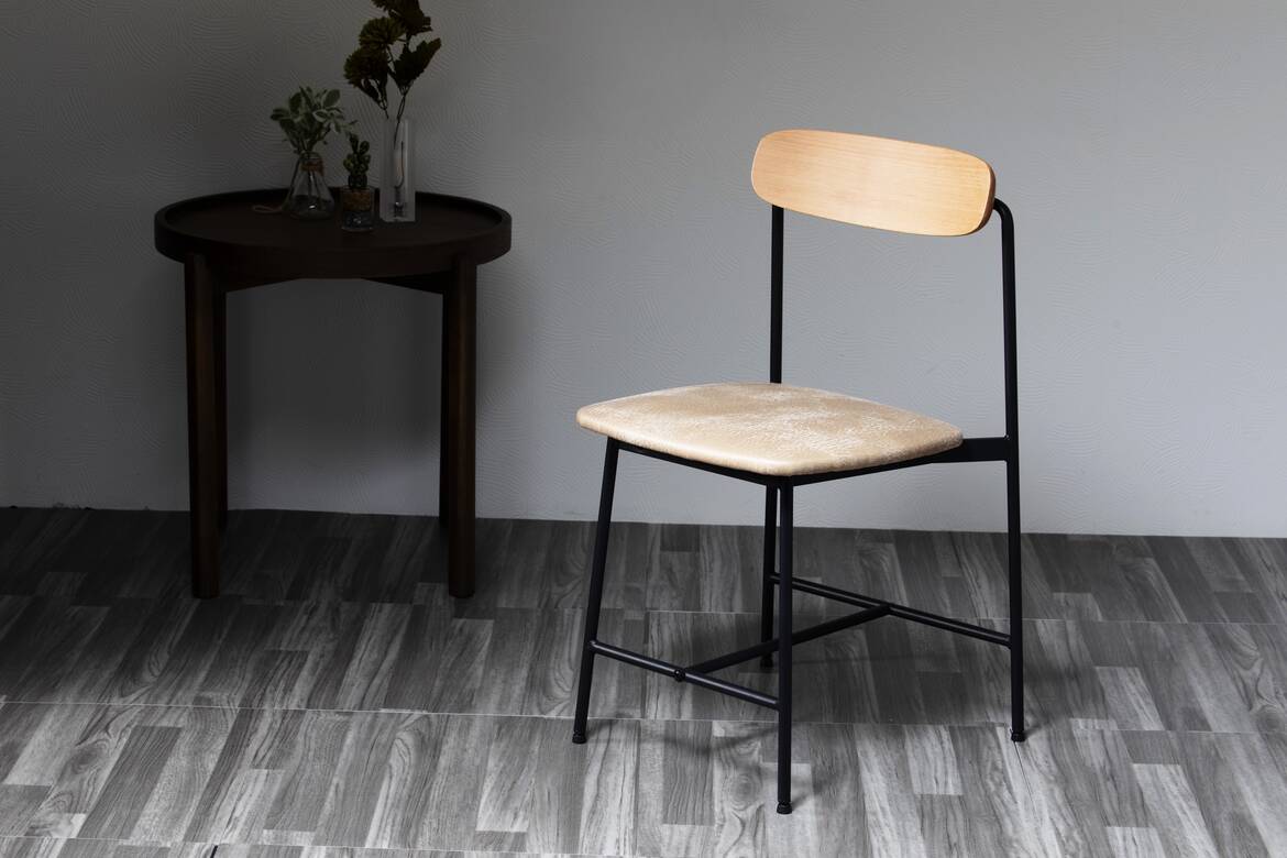 Lloyd / Studio